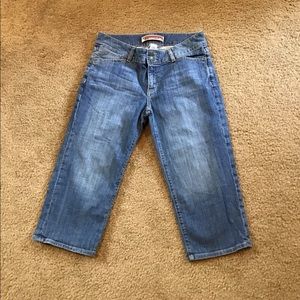 WOMANS GAP CURVY FLARE CROPPED JEANS SZ 10